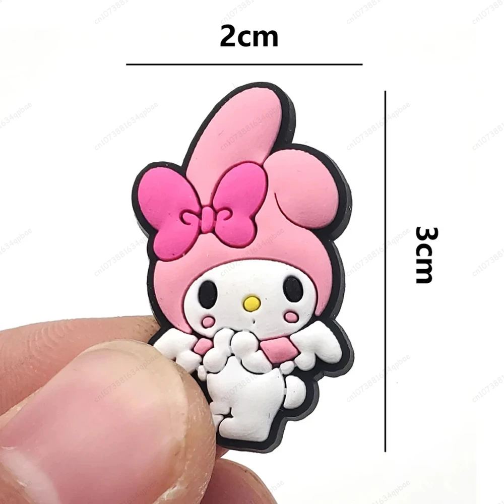 MINISO 10 adet Diy ayakkabı süslemeleri aksesuarları Kuromi Cinnamoroll melodi sevimli toka takunya sandalet süslemeleri ayakkabı Charms