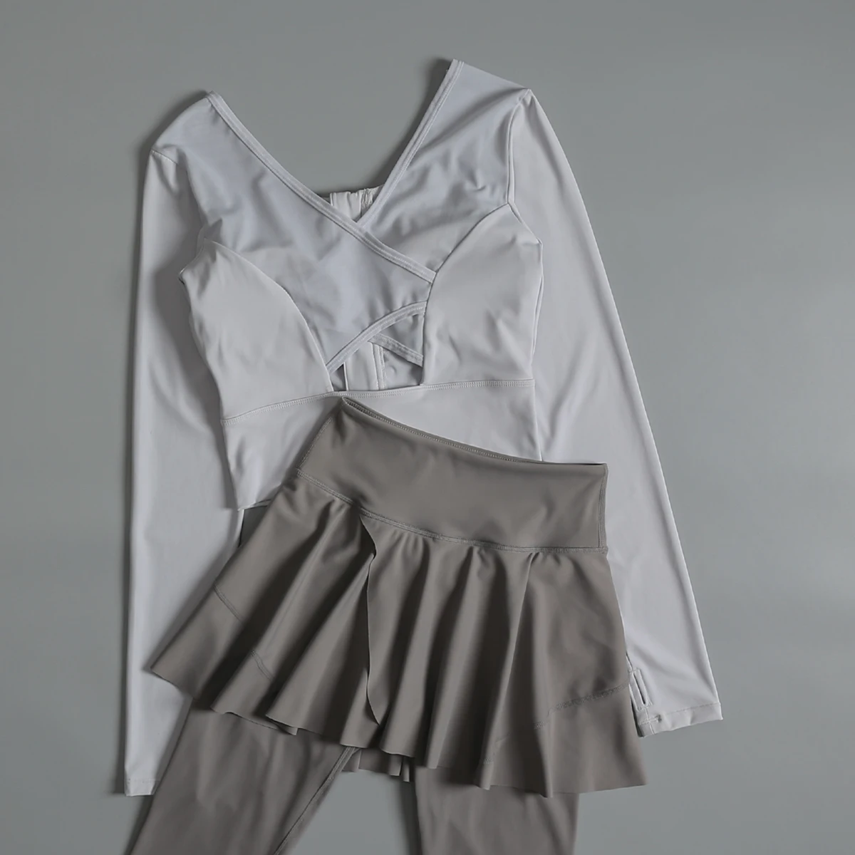 Terno de fitness para mulher 2025 outono novo estilo correndo velocidade secagem yoga manga longa terno de treinamento esportivo de alta qualidade