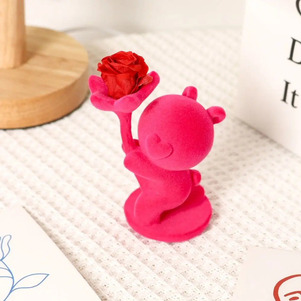 Kunstmatige beer met bloem standbeeld knielende positie handgemaakte massaal dier beer beeldje decoratie handwerk