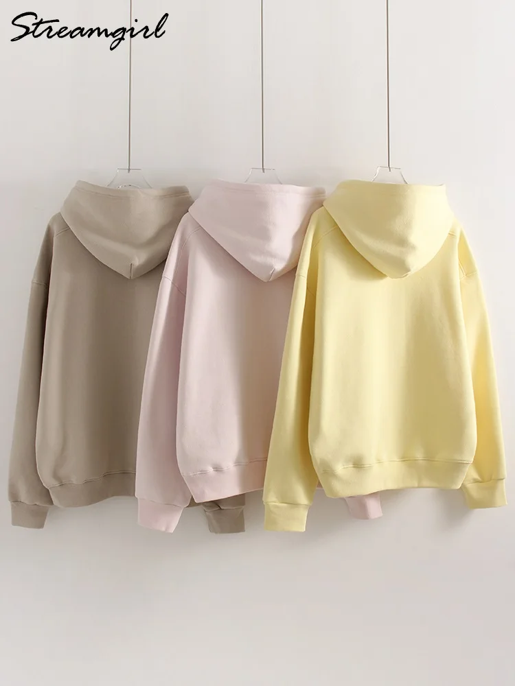 سترات شتوية دافئة كبيرة الحجم للنساء مع صوف داخل بلوزات سميكة صفراء مع قلنسوة للنساء سترات شتوية مخملية