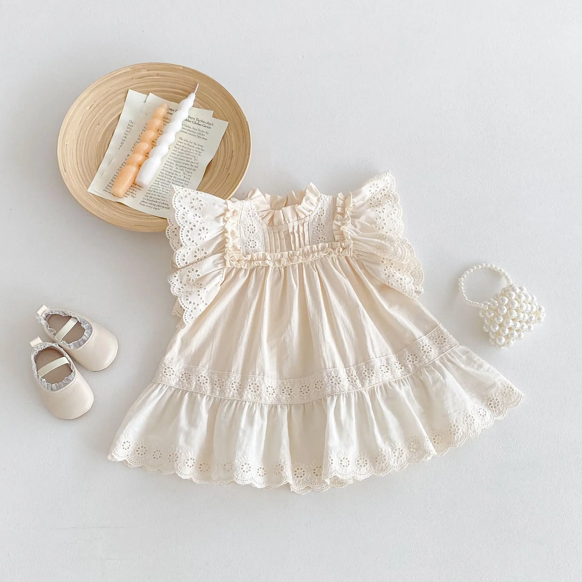 

ins Summer infant girls dress flying sleeve lace ruffle ruched cotton thin baby girls dress solid princess toddler girls dress