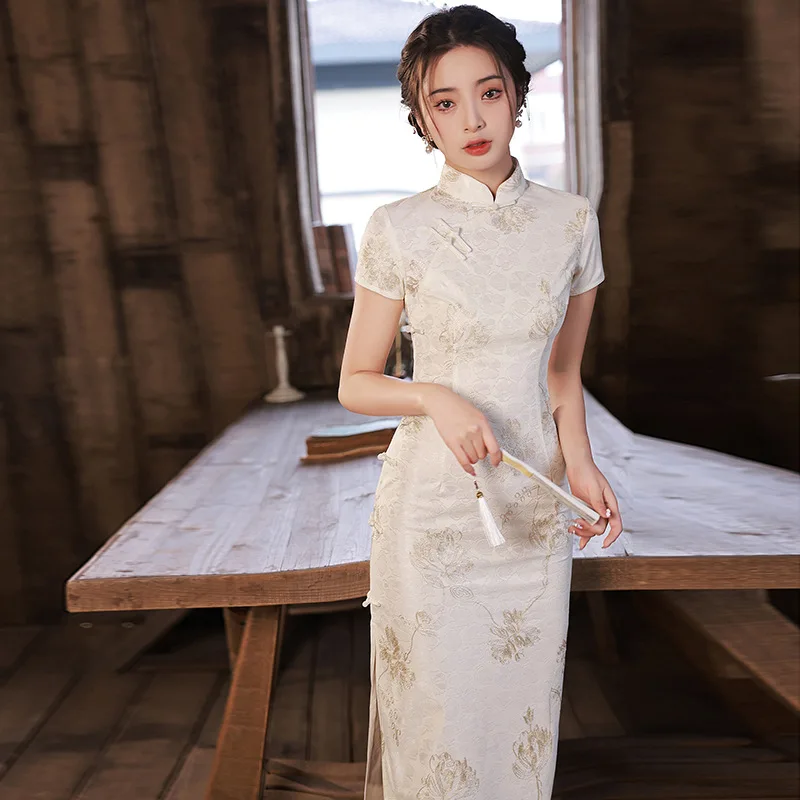 2023 White Lace Cheongsam Women Short Sleeve Traditional Vintage Dress Show Costumes Slim Embroidery Qipao Robe Chinoise Femme