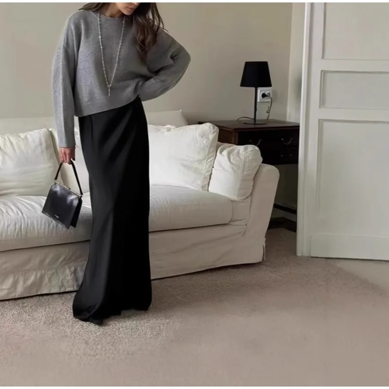 

2025 Women's Loose and Lazy Style Short Sweater, Pullover, Loose Knitted Long-Sleeve Round Neck Top