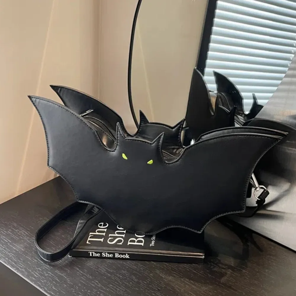 

Casual Bag PU Leather Bat Shoulder Bag 3D Black Halloween Handbag Individual Large Capacity Creative Animal Purse Women