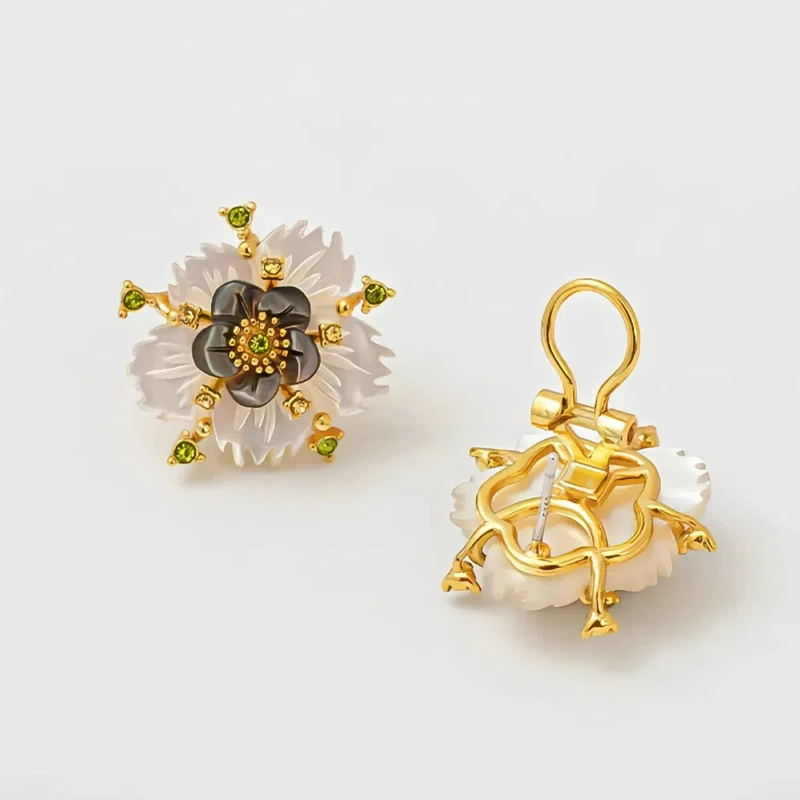 Trendy Classic New Fairy Premium Double-layer Shell Flower Earrings Light Luxury Niche Zircon Autumn Winter Earrings for Women