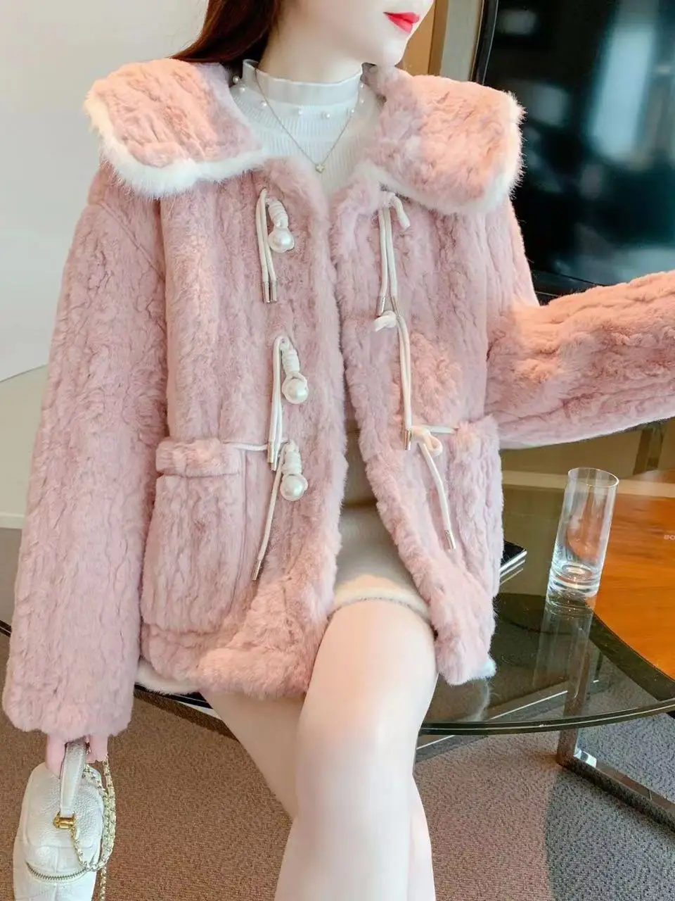 เสื้อโค้ทขนแกะสไตล์เกาหลีสำหรับผู้หญิง รุ่น Thiened สำหรับฤดูหนาว ไซส์เล็ก ทำจากหนังและขนสัตว์