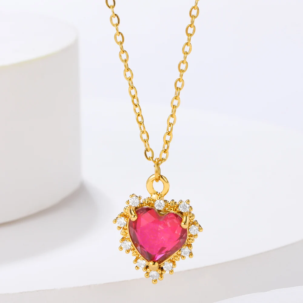Exquisite Square Zirconia Necklace Gold Color Copper Metal Heart-Shaped Gradient Colour Necklace Elegant Jewelry Free shipping