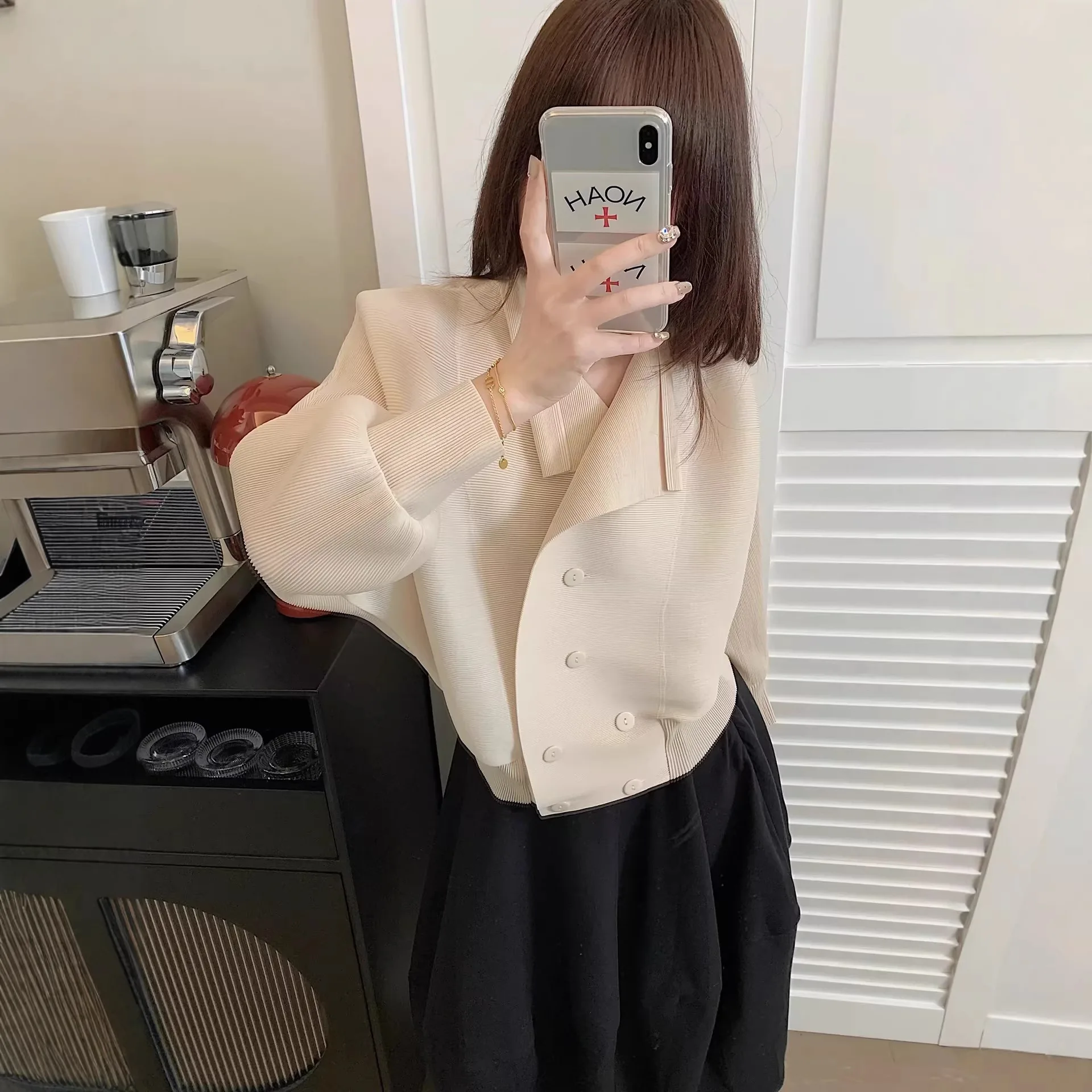 YUDX Miyake Pleated Cropped Blazer Women Batwing Sleeve Open Front Button Cardigan Jacket Elegant Office Casual Coat New Arrival