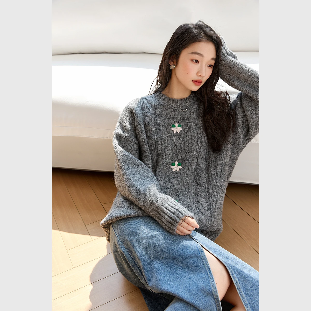 

VIMLY женские свитера с цветочной вышивкой 2025, винтажные серые толстые вязаные пуловеры, зимний женский топ из смесовой шерсти с круглым вырезом 73707