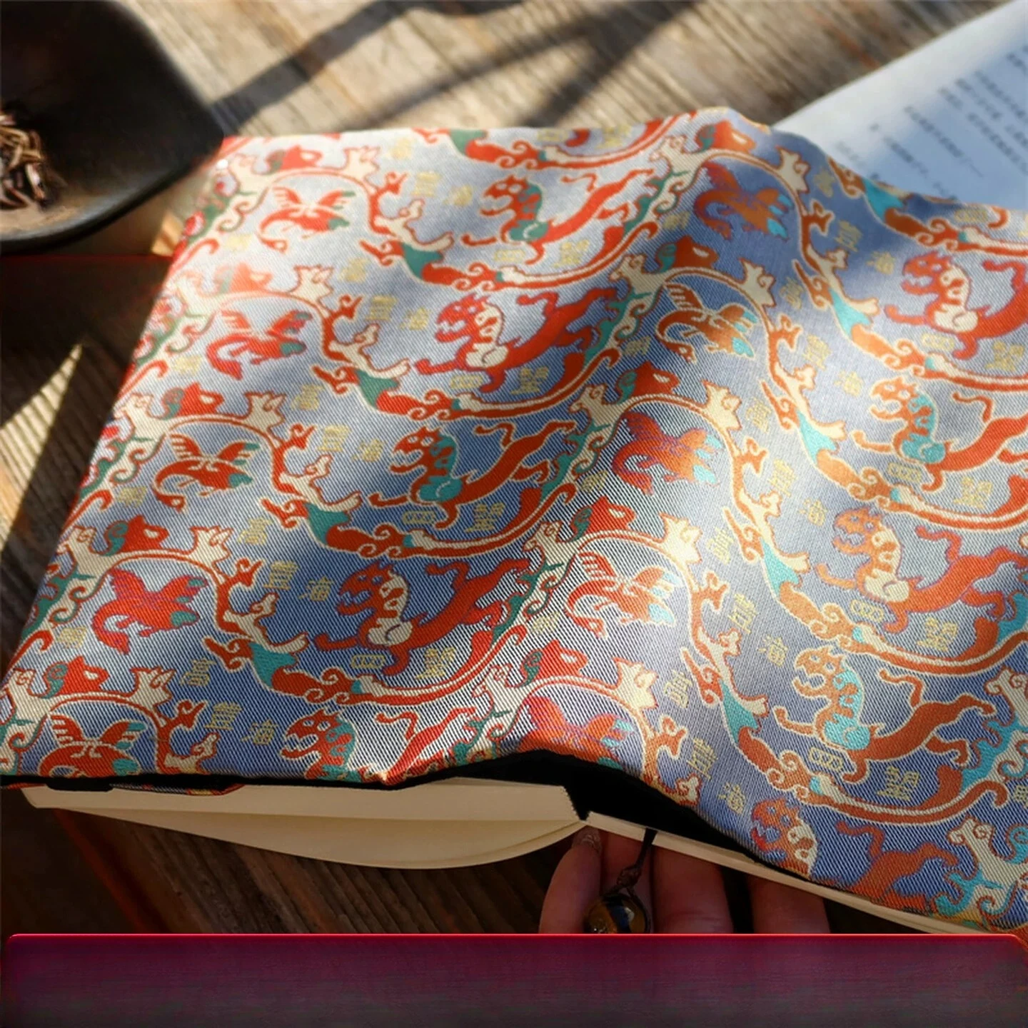 Ancient Shu Brocade Fabric Book Cover Pure Mulberry Silk Handcrafted Ornament Chinese Vintage Tabletop Collectible Home Art Gift