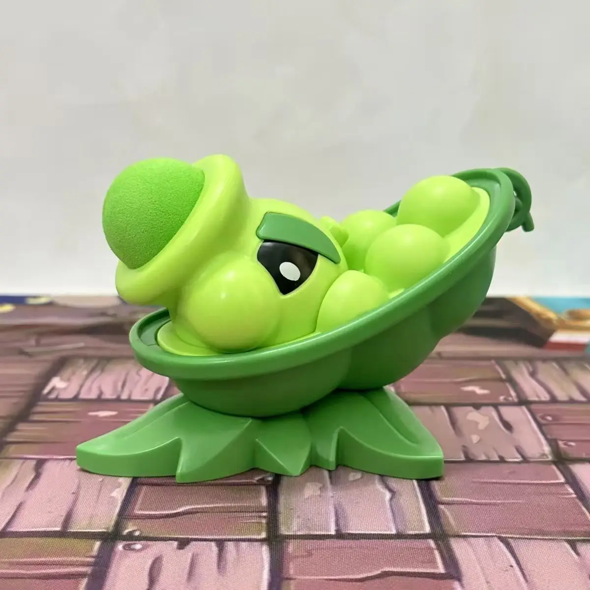 

Plants vs. Zombies, Peashooter, Gatlin Pea Launcher, Zombie Action Doll Toy Shooting Toy, Children's Gift