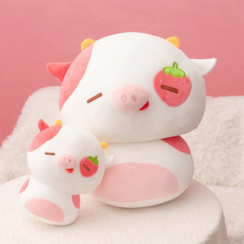 Jouets en peluche cochon fraise, yeux de fraise mignons, nez de cochon, vache, coussin de canapé, décorations de bureau pour la maison, cadeaux pour filles