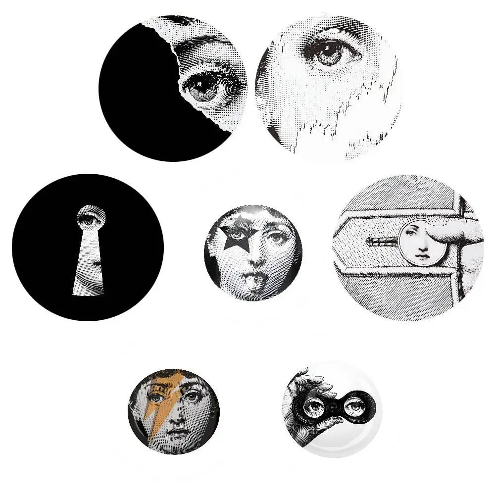 الفن الوجه F-Fornasetties الكرتون شارات شارة مستديرة صفيح عملة بروش الملابس على ظهره اكسسوارات التلبيب دبوس #2