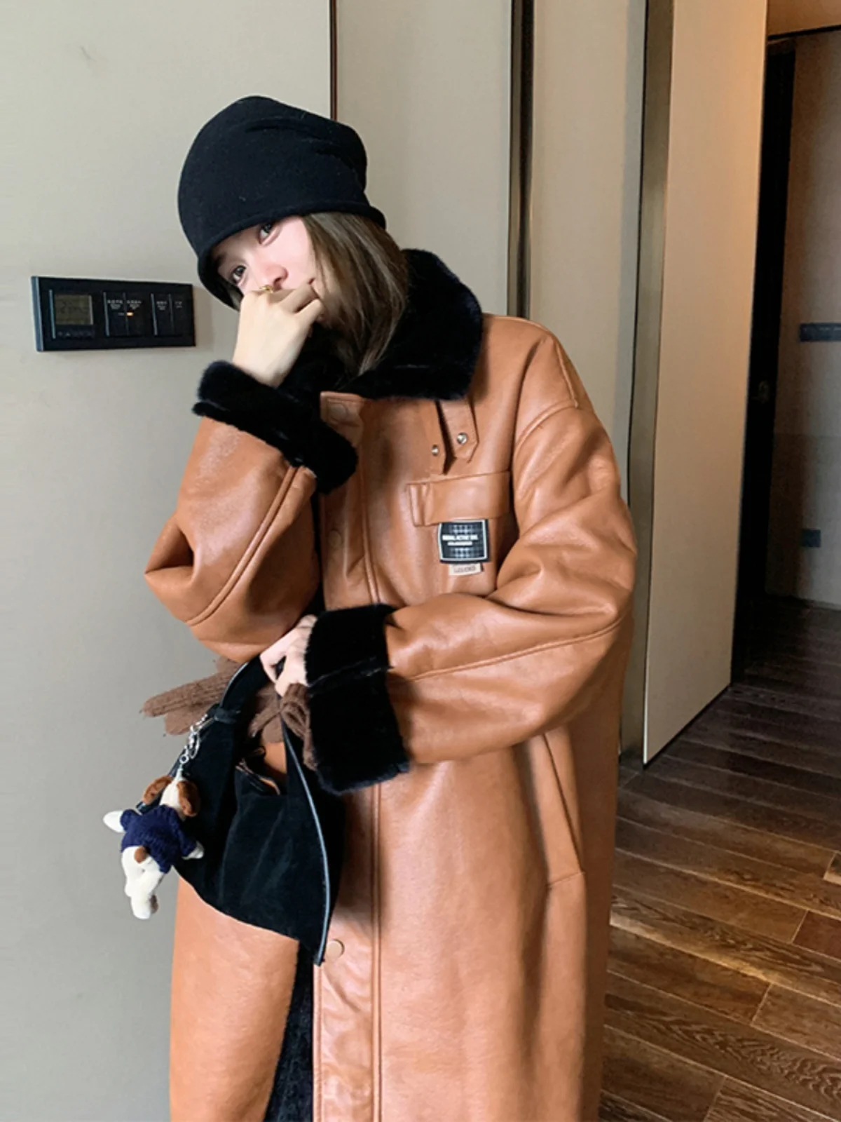 Brown Lamb Fur Jaet Women's Mid-Length Autumn Winter Thiened Fce Lined Leather Fur Inteated ular Coat