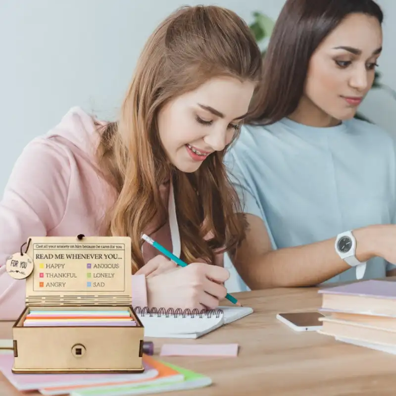 صندوق آيات الكتاب المقدس الخشبي مع 150 بطاقة صلاة صندوق الكتب الملهمة حقيبة تخزين الكتاب المقدس المسيحي لهدية التجمع المنزلي
