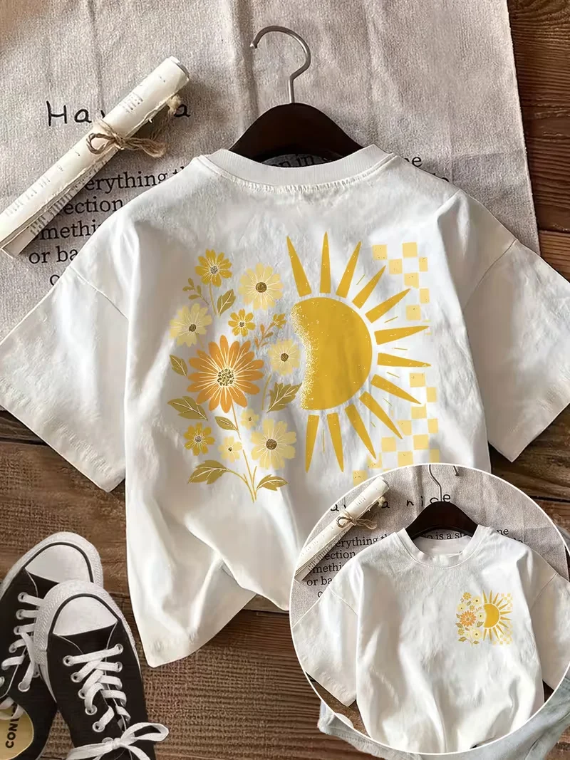 Retro Sun & Floral Graphic T-Shirt - Boho Checkered Sunflower Summer Top, Crew Neck Short Sleeve for Casual Daily Outfits