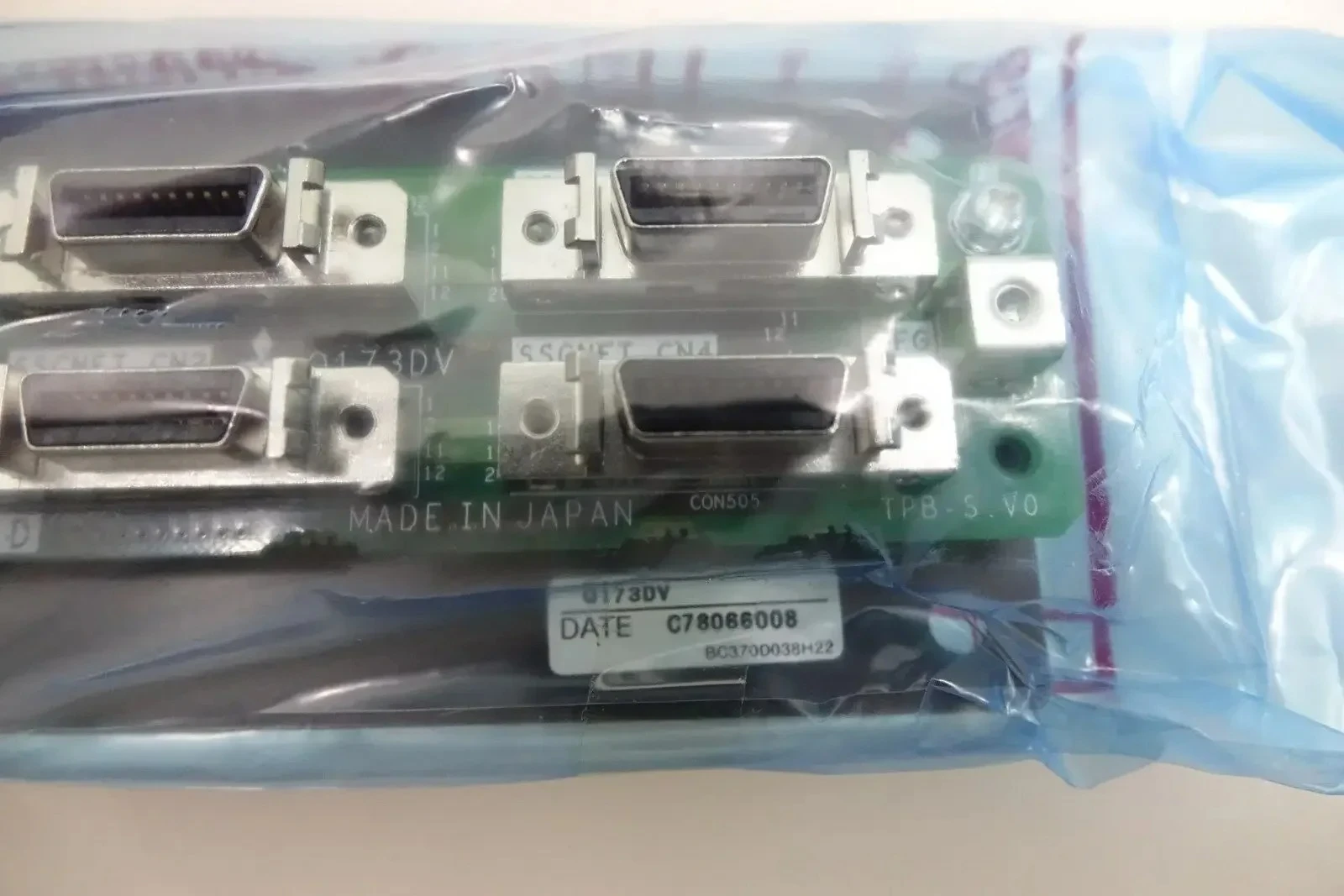 تسليم سريع وحدة تحكم plc صغيرة منخفضة التكلفة Q سلسلة plc الشركات المصنعة البرمجة cle Q173DV