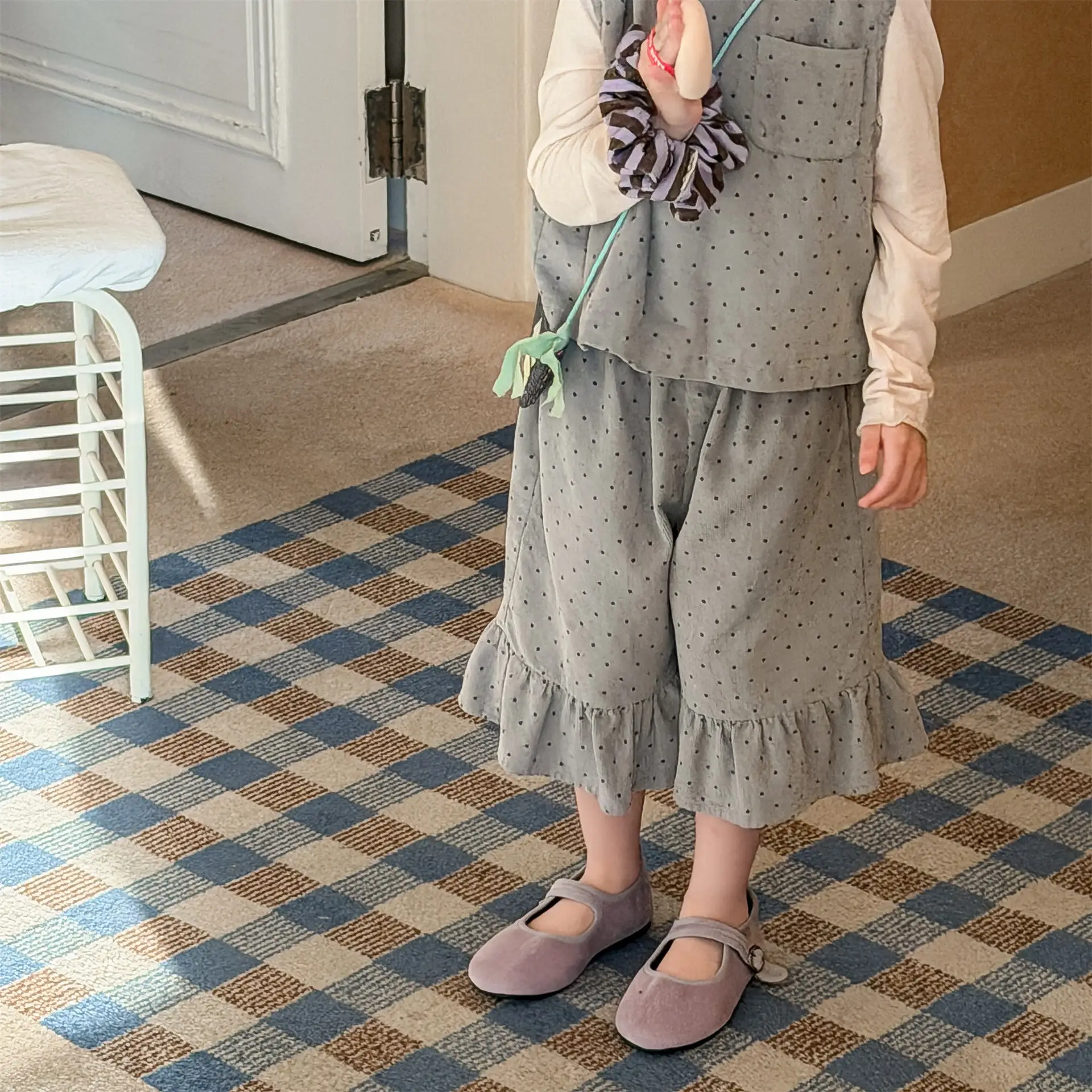 

2026 Spring New Baby Girl Sleeveless Casual Clothes Set Children Girls Dot Vest + Capri Pants 2pcs Suit Kids Toddler Outfits