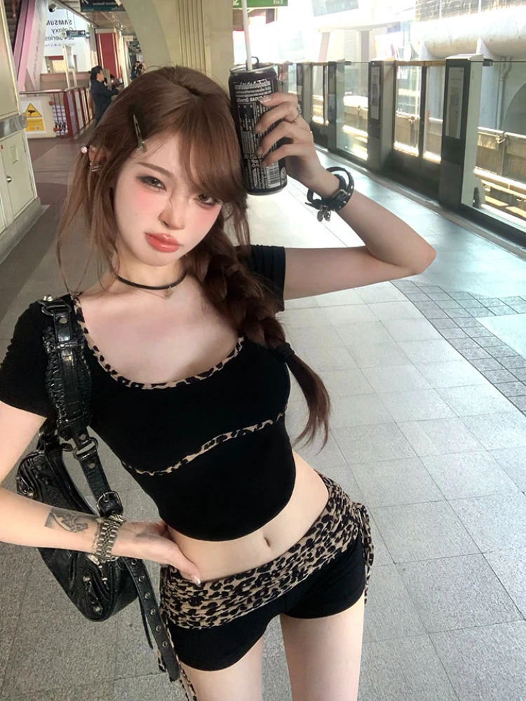 Summer Woman 2000s Vintage Leopard Shorts Sets Casual Y2k Crop Tops Slim Fashion Shorts Hot Girls Aesthetics Sweet Suit Design