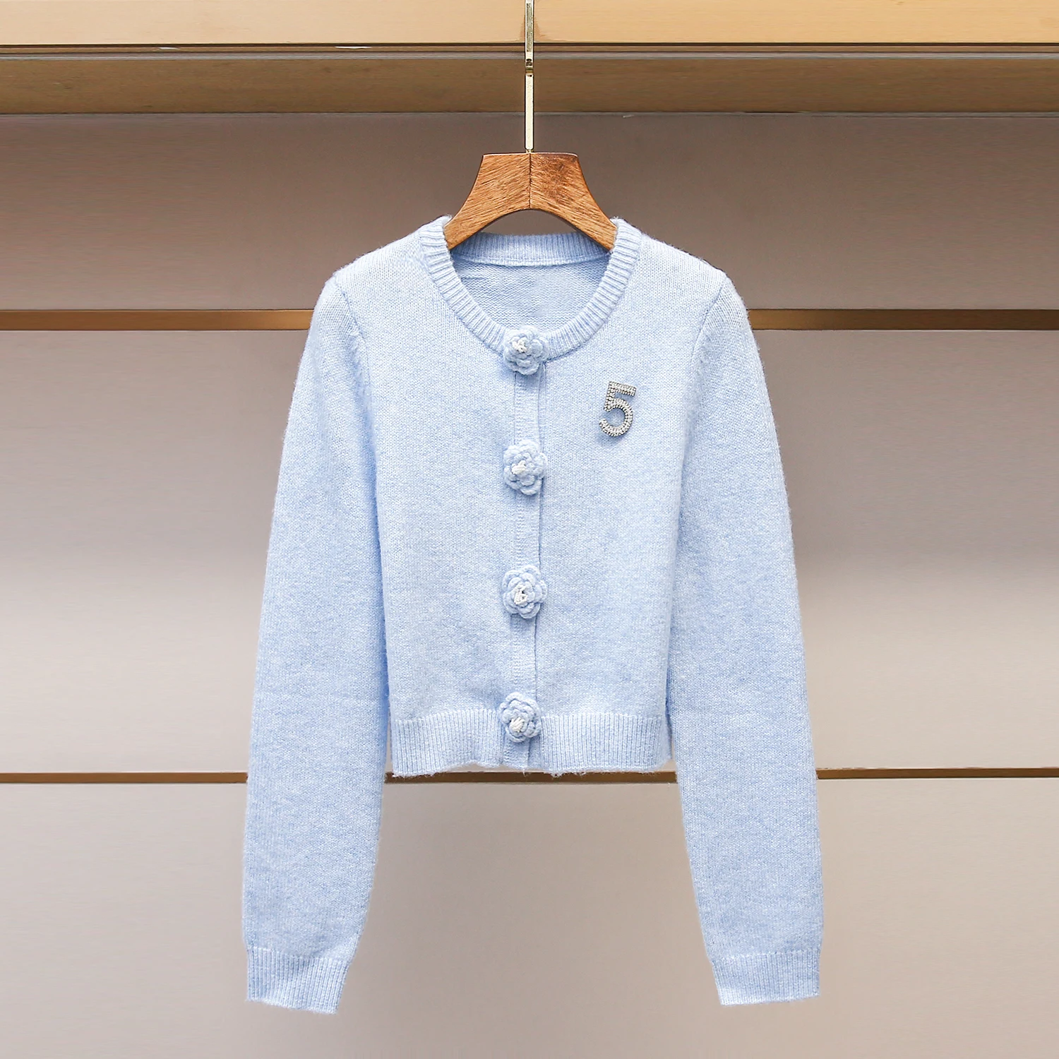 

Ele Вязаный кардиган с 3D-украшением Small Fraance Sle Faionable Женская зимняя верхняя одежда среднего размера Softn