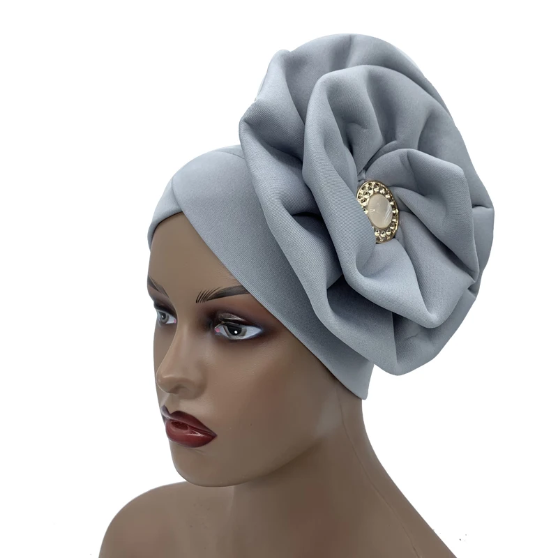 2026 Trendige Damen-Turbanmütze mit großer Blume, modische muslimische Hijab-Kappen, Diamanten-Kopftuch, Damen-Bandana, Chemo-Mütze, afrikanischer Hut – Detail 9