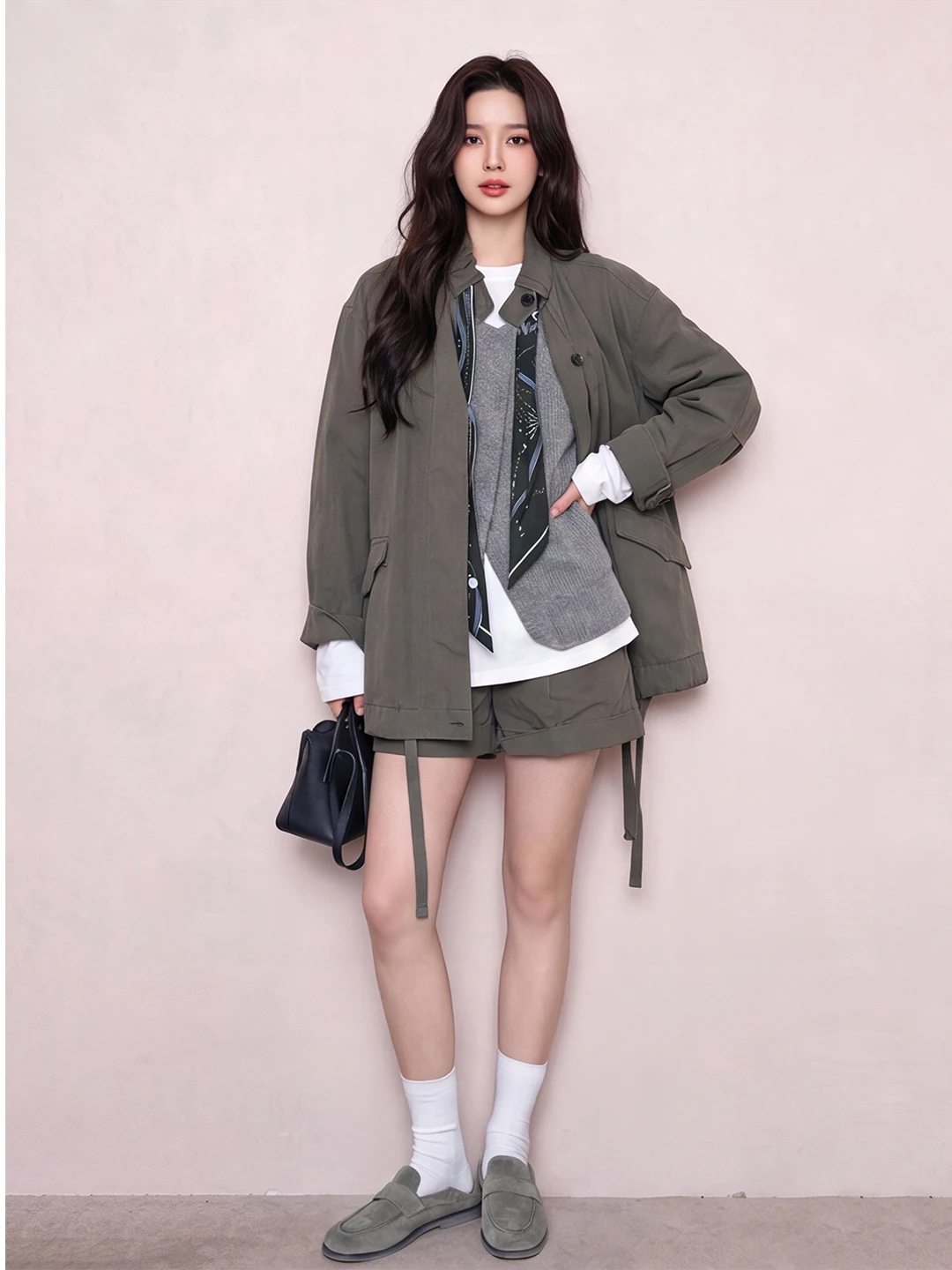 Xin Zilai Old Money Style Workwear Set Women Early Autumn 2026 Design Sense Jacket Shorts Two Piece Set Casual Loose Fit