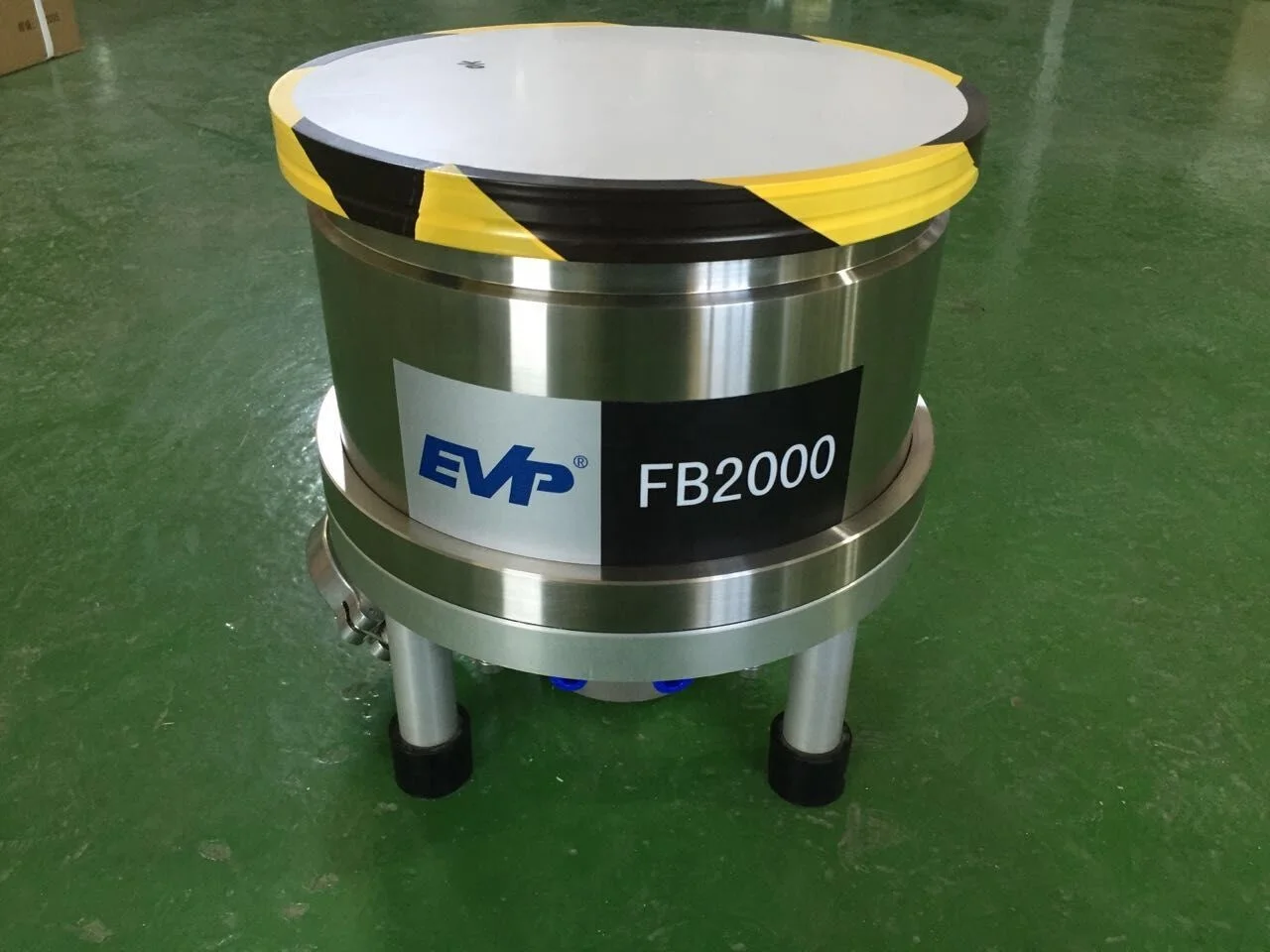 FB-2000 2000 l/s grease lubricated (hybrid) molecular pump Any Angle installation for laboratory use high vacuum