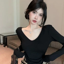 Sıcak satış delikli Out Backless uzun kollu T-shirt saf Desire tarzı dantel Patchwork Chic kadınlar için baz üst