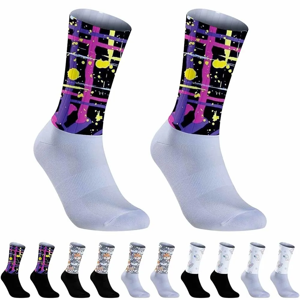 Creative graffiti sports cycling socks, unisex, sweat absorbing, suitable for outdoor sports enthusiasts and more people