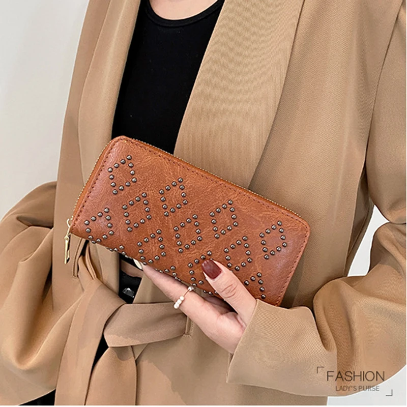 New Personality Long Women's Purse Revit Fashion PU Leather Wallet Women Wallets Portable Casual Lady Cash Purse Standard Wallet