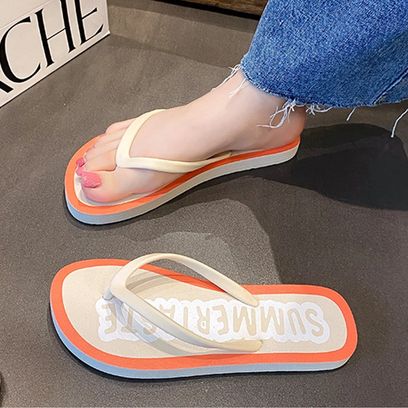 

Women's Flip Flops 2025 New Summer Thick Bottom Clip Toe Fashion Beach Slippers Cool Slippers for Women