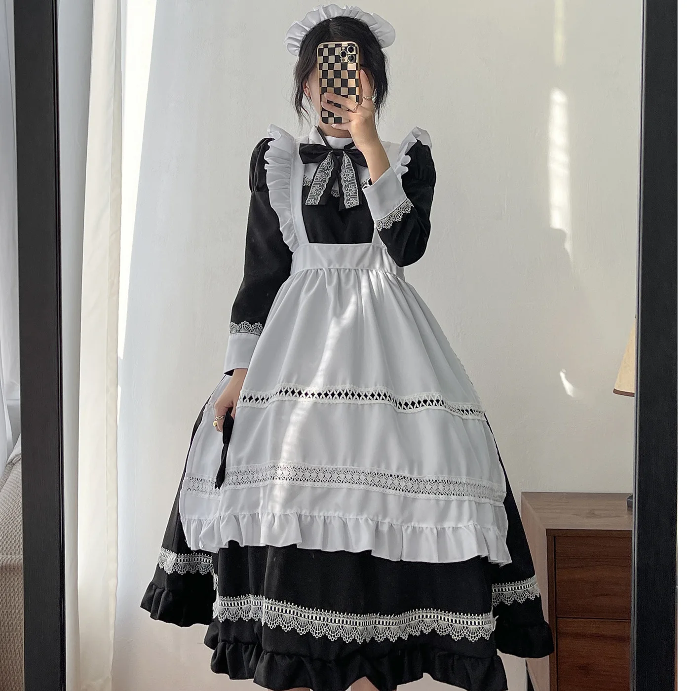 

Long Sleeve Maid Dress Japanese Harajuku Cosplay Costume Women Kawaii Uniform Cafe Maid Skirt Black White Classical Butler Dress