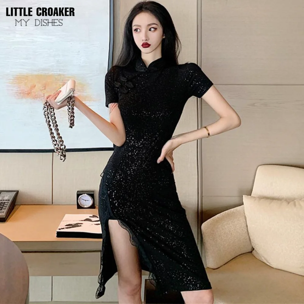 Women Qipao Improved Cheongsam Mid Length Button Stitching with Open Cut Lace Lace Trim for A Slim Fit and Buttocks Wrap Dress