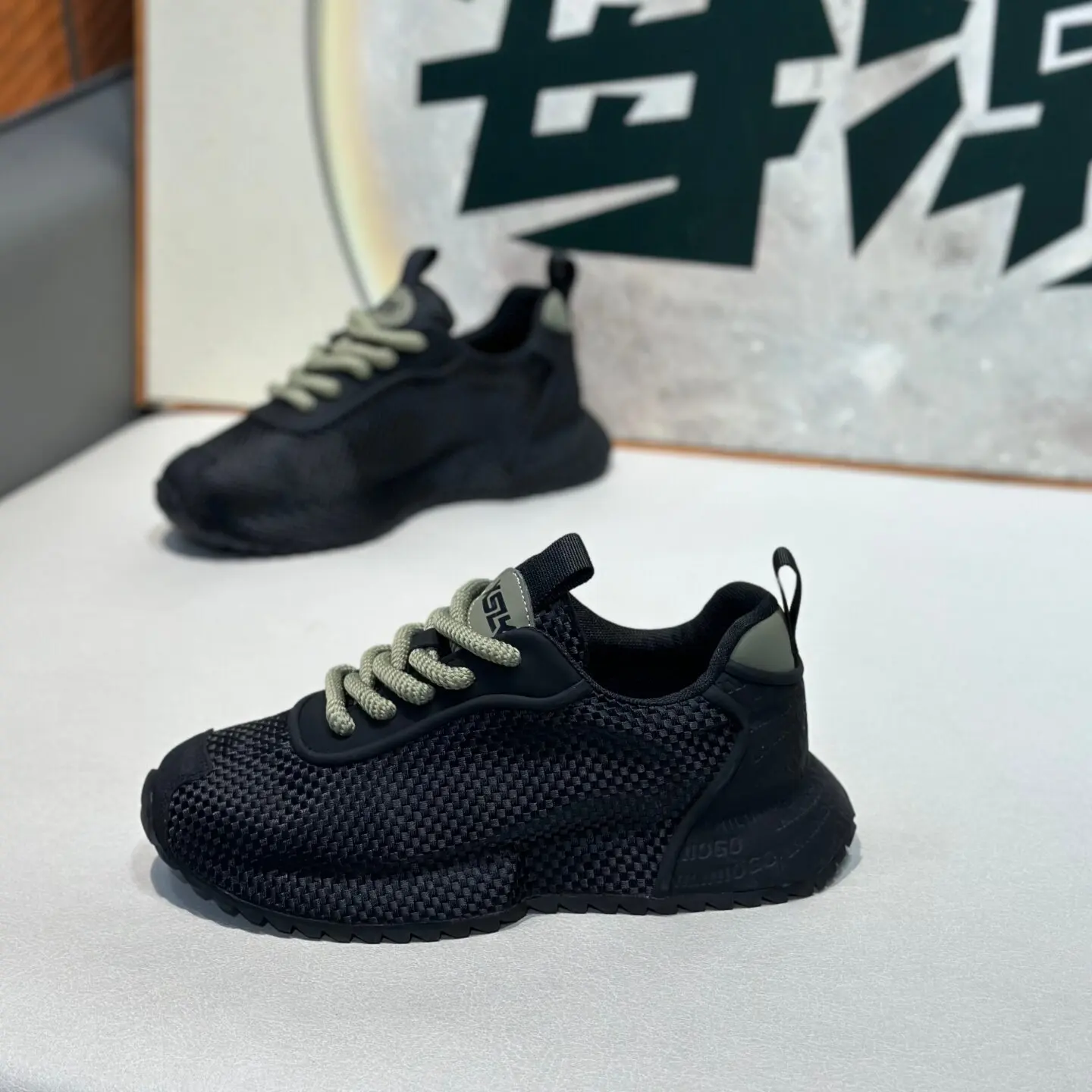 Men's Casual Breathable Mesh Shoes Lightweight Slip-On Driving Shoes Soft Bottom Versatile Sports Sneakers for Spring Summer