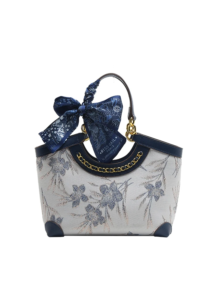 2024 Designers Luxury and New Fashion Tote Bag with Delicate Flower Embroidery and Scarves Women Popular Shoulder Crossbody Bag