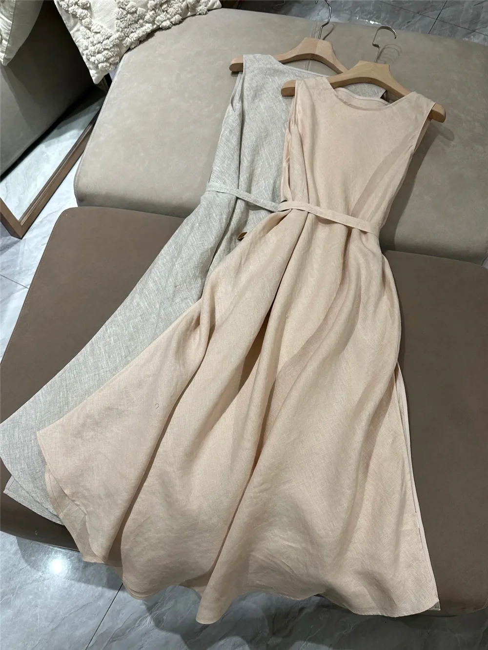 

Женское льняное платье без рукавов, летнее, с круглым вырезом, с поясом, средней длины, в стиле жилетки-платья