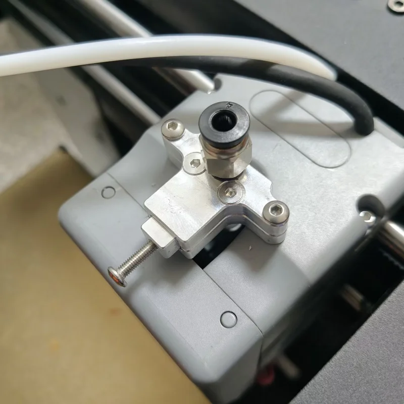 

Funssor Aluminum CNC Magnetic Filament Cutter For 1.75mm Filament Flashforge AD5M Or other 3D Printer