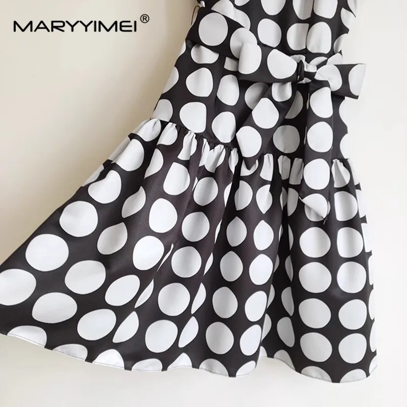 MARYYIMEI New Fashion Designer Women's 2024 Spring New Black And White Printed Polka Dot Sleeveless Lace-Up Ball Gown Dress image 6