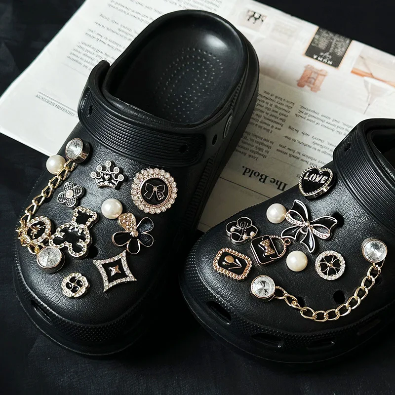 Clogs Shoes Charms Accessories Women's DIY Shoes Buckle Cartoon 3D Decoration Mule's Removable Accessories 20 PCS Set