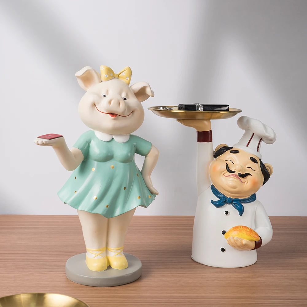 NORTHEUINS Resin Cartoon Chef Storage Ornament Little Pig Lady Candy Key Storage Tray Foyer Desktop Decoration Accessories Gift