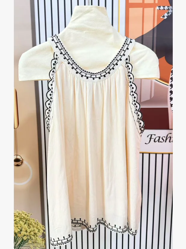 Spring Summer 2026 Ethnic Style Short Embroidered Lace round Neck Hanging Neck Vest Holiday Atmosphere Loose Fit Cotton Blend