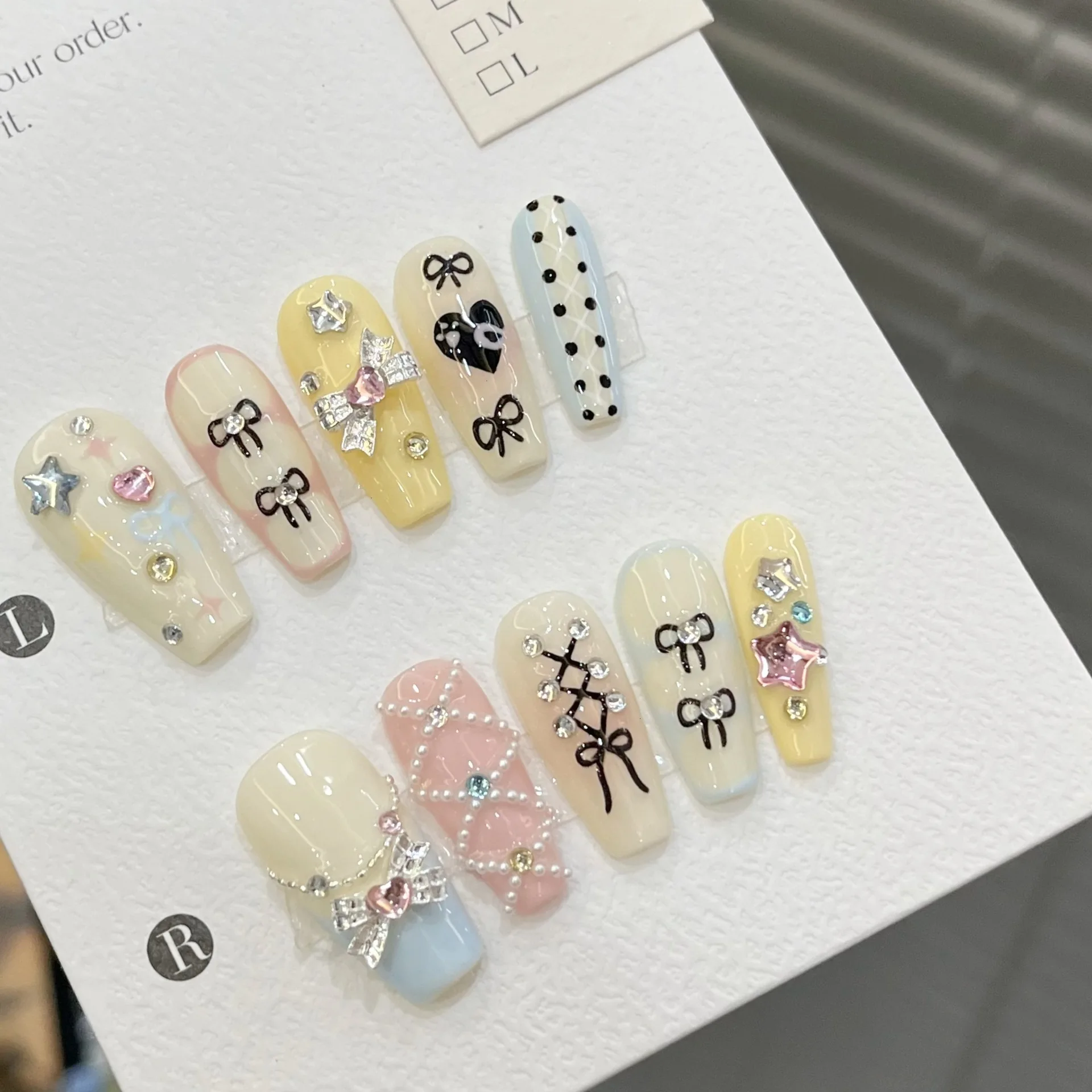 10Pcs Handmade Summer Fake Nails with Plaster Bow Designs Mid-length Square Press on False Nails Wearable French Full Cover Tips