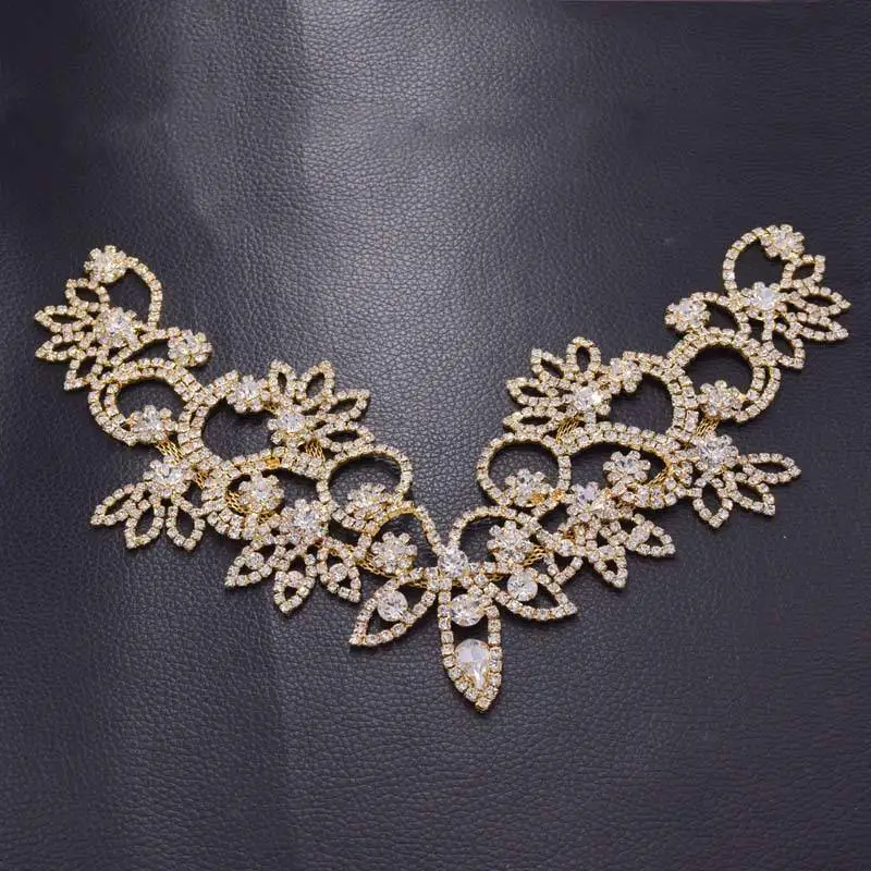 1pcs glass crystal Sewing rhinestone applique V neckline collar trim for women dress sew on