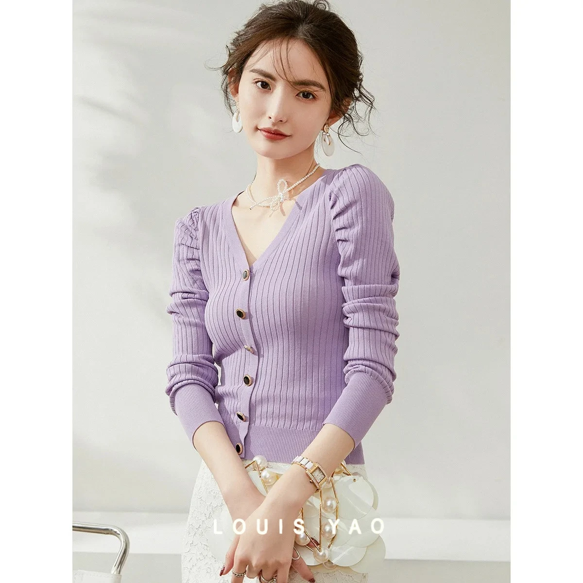 

LOUIS YAO V-neck Decorative Button Knitwear 2025 Spring Autumn Retro Solid Colour Long-sleeved Pullovers Women's Shirt Top