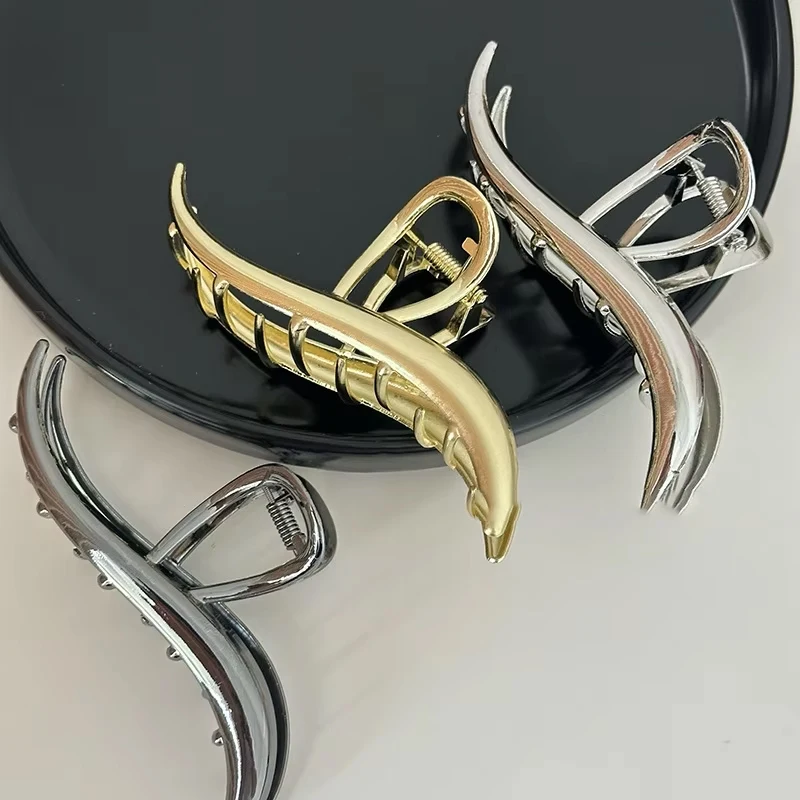 

New Hair Clip Metal Hairpin One Word Wave Women's Large Hair Volume Plate Hair Shark Clip Simple Fashion Hair Accessories