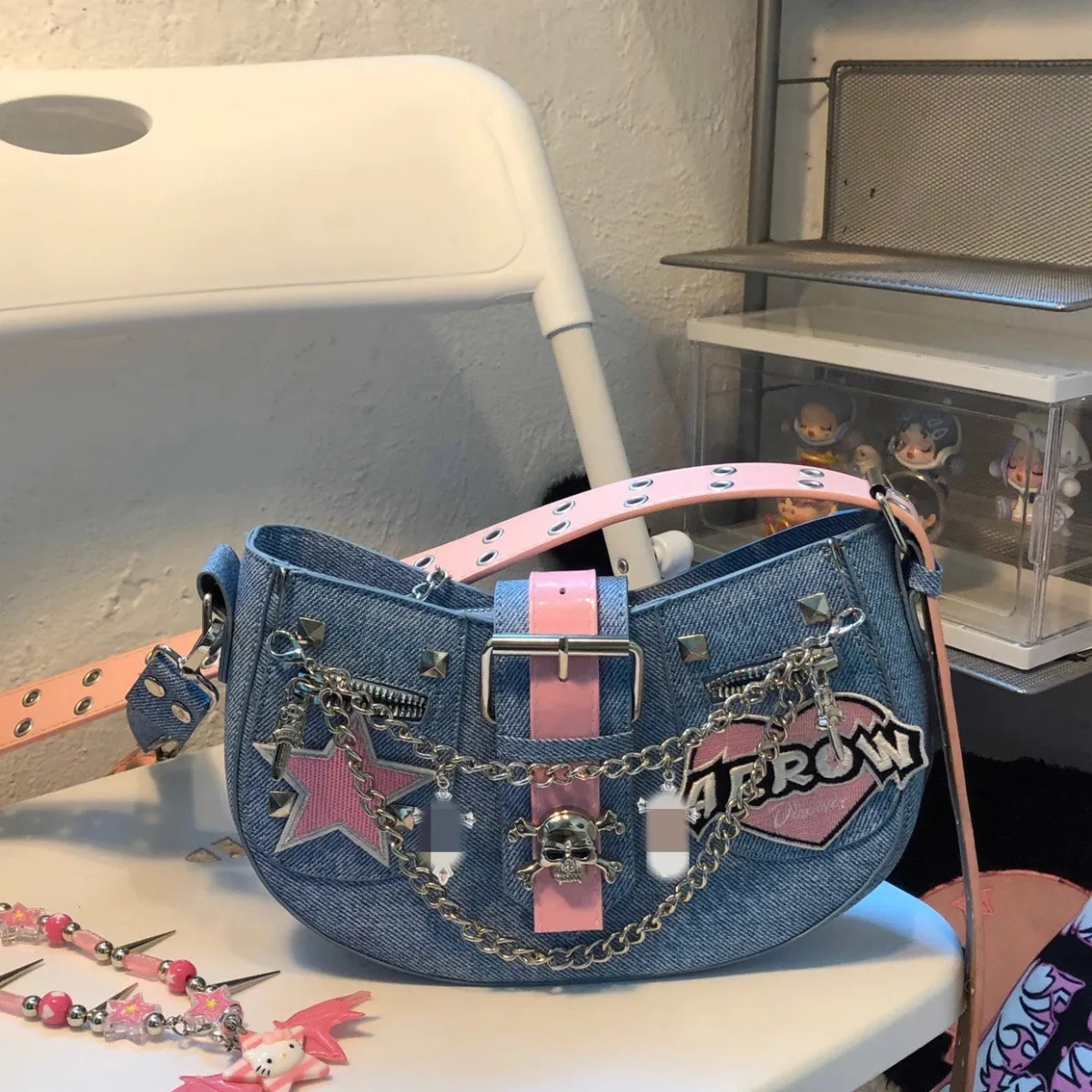 Hello Kitty Pink Barbie Girl Personalized Denim Crossbody Bag y2k Subculture Personalized Kawaii Cute Cartoon Handbag