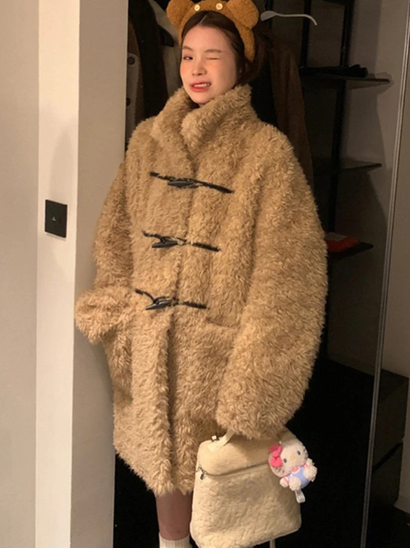 معطف نسائي متوسط الطول من الفرو الصناعي، معطف دافئ بأزرار على شكل قرون الدب، معطف طويل بأكمام طويلة وياقة مربعة