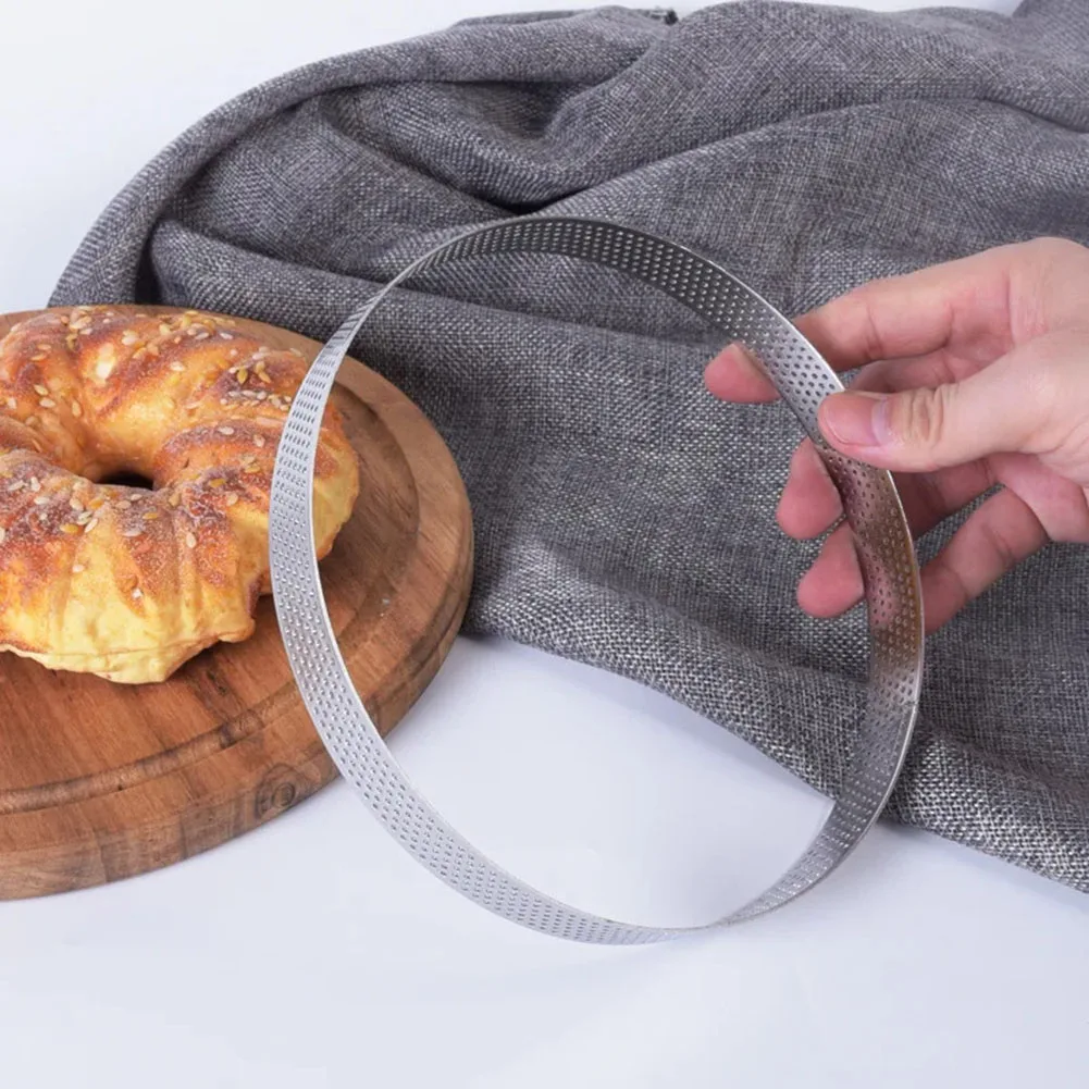 Stainless Steel Tart Ring Set Made from 304 Grade Steel for Baking Tarts Mousse Panna Cotta and Dessert Presentation