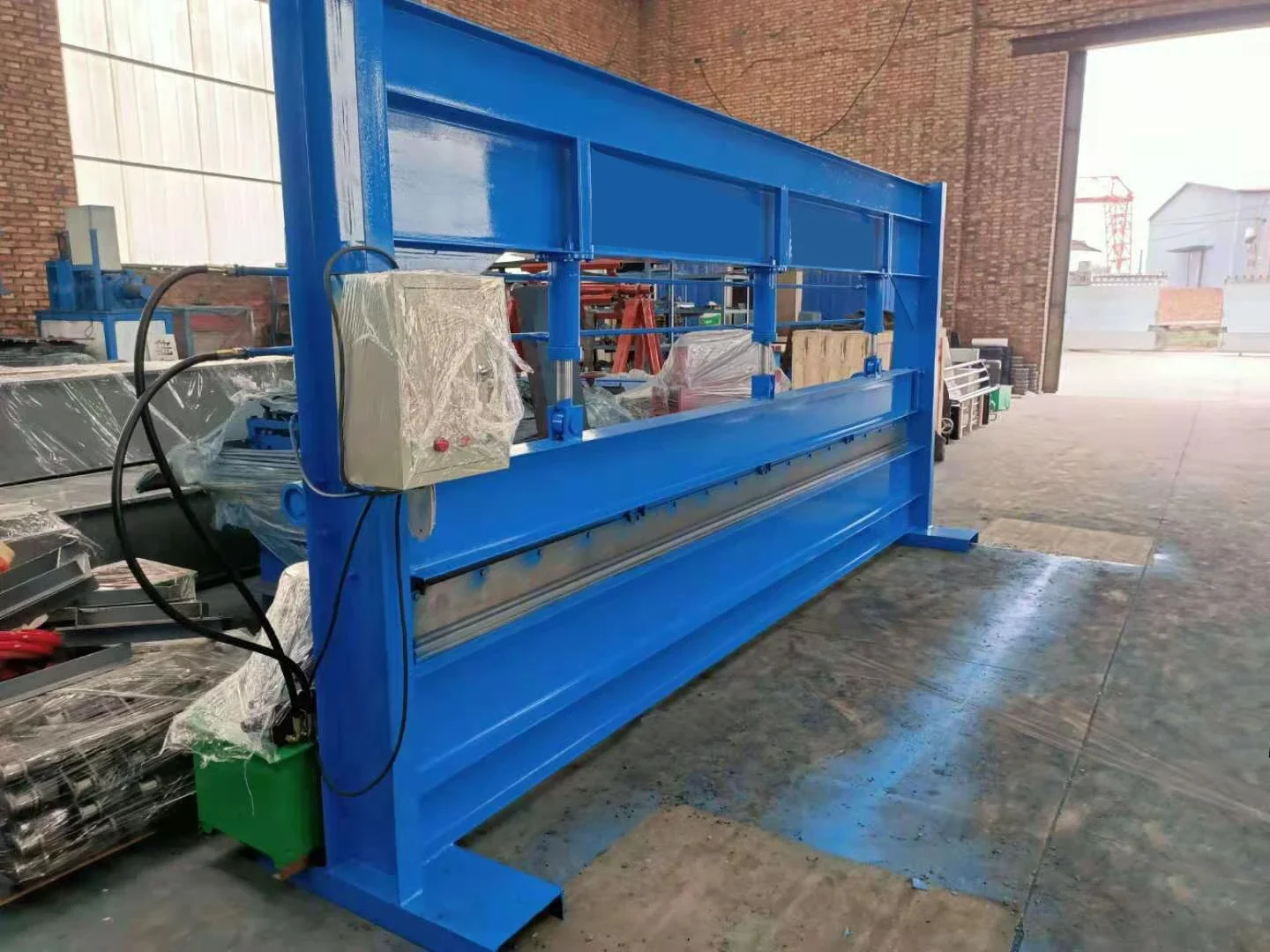 High Precision Edge Metal Gutter Bending Cutting Machine