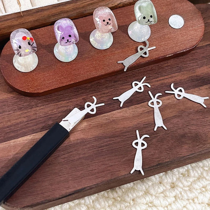 Love Cat Eye Magnetic Stick เครื่องมือทําเล็บเหล็กขนาดเล็กชิ้น Magnet Stick สร้างรูปแบบกระต่าย Magnetic ภาษาโปลิชคํา Effects เล็บ